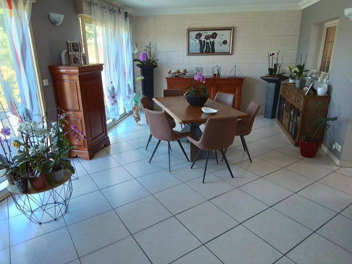 Ferienwohnung Au Detour Des Orchidees Artannes-sur-Indre Exterior foto
